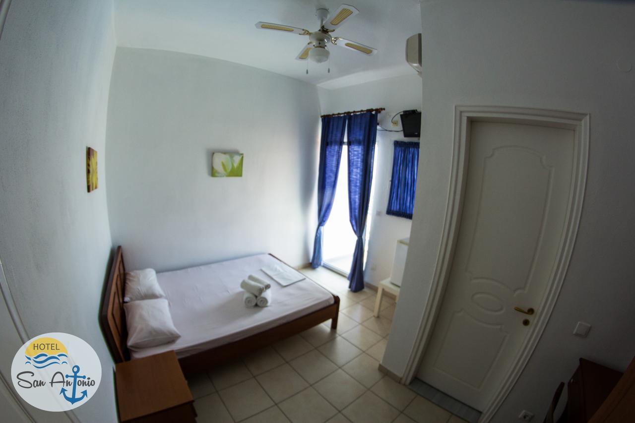 San Antonio Hotel & Apartments Megáli Ámosz Kültér fotó