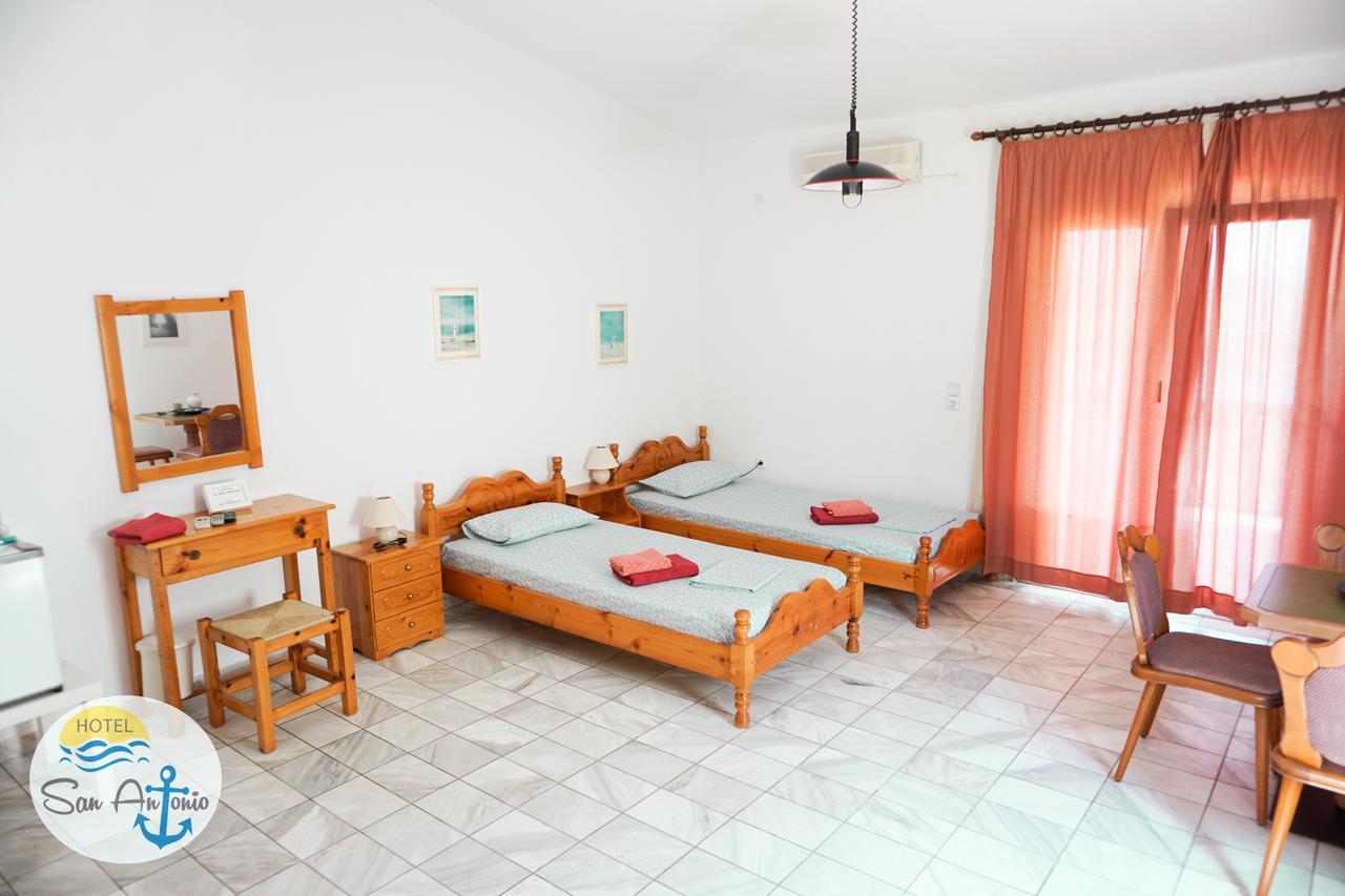 San Antonio Hotel & Apartments Megáli Ámosz Kültér fotó